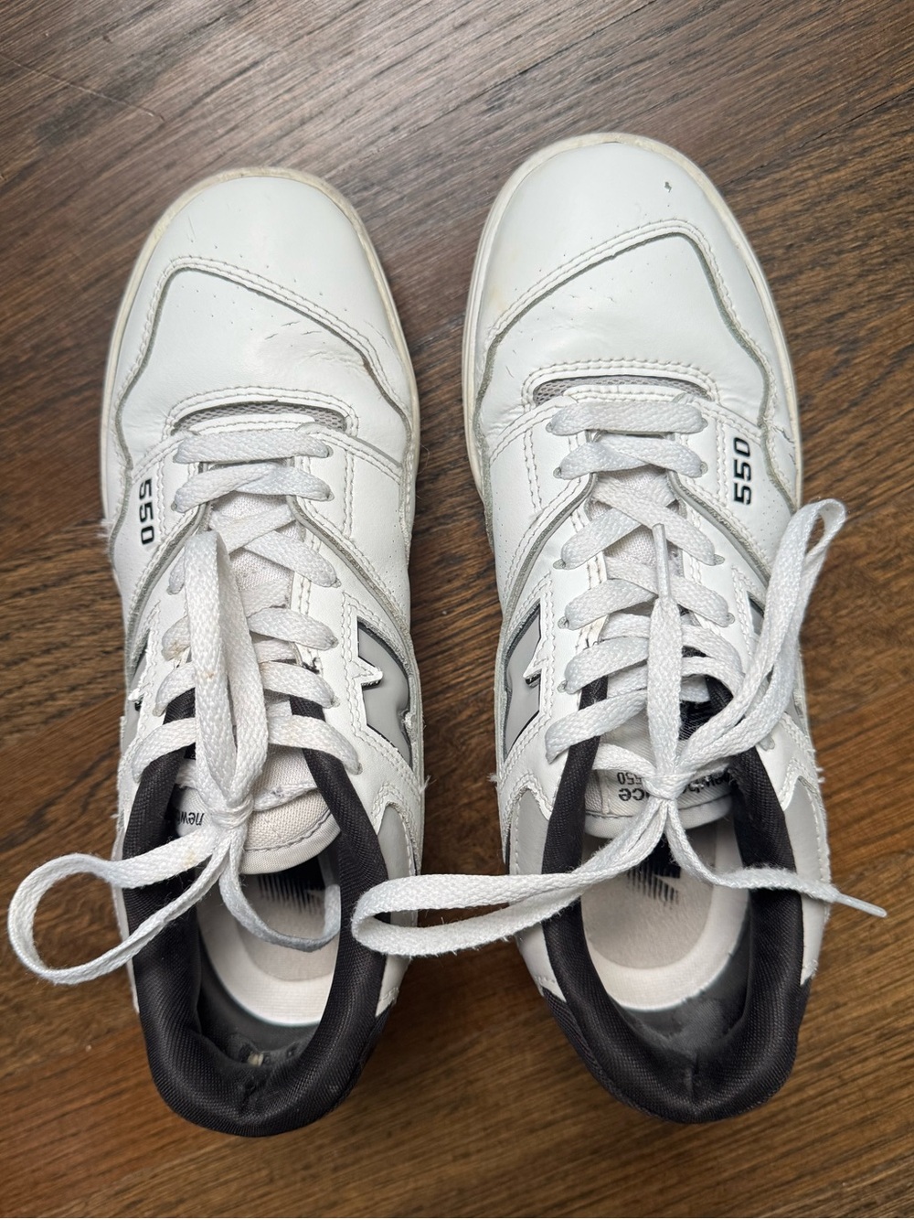 White '550' Sneakers with Black Trim